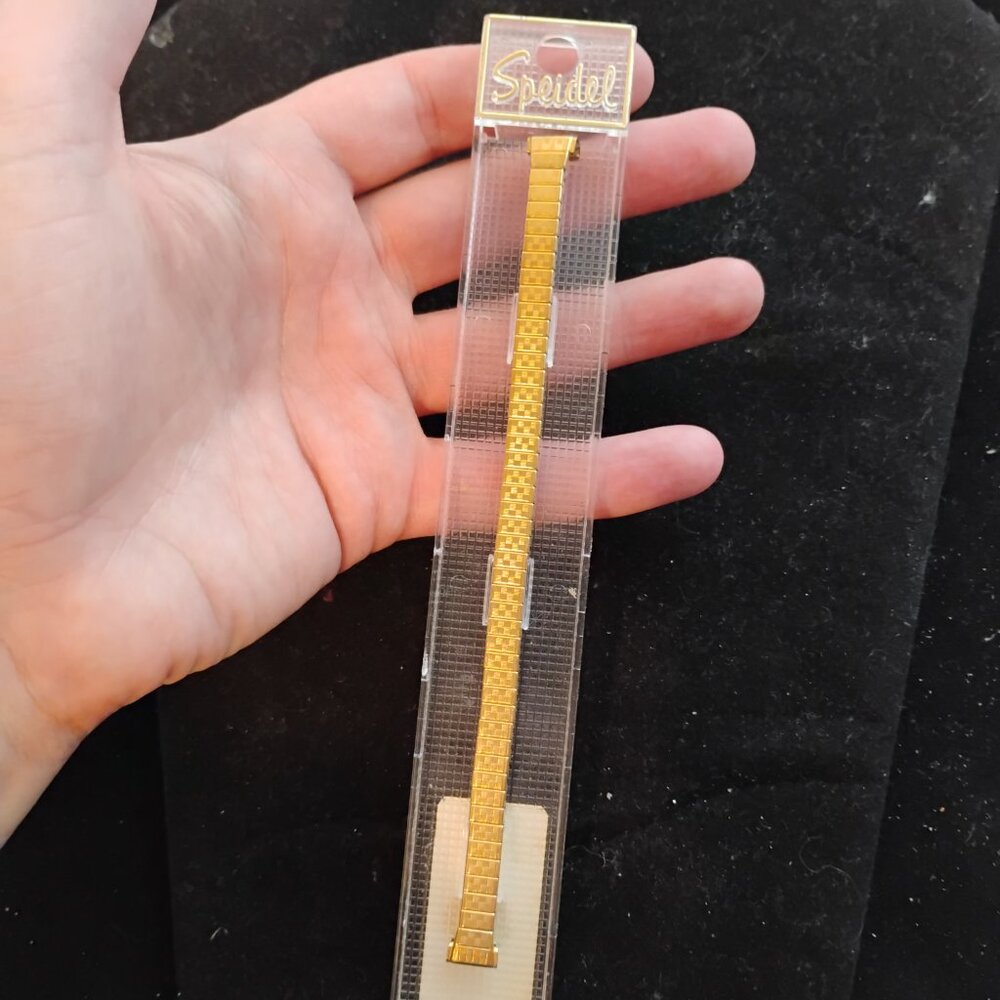 Speidel gold toned band